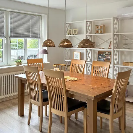 Holiday home Stunning In With Wifi *