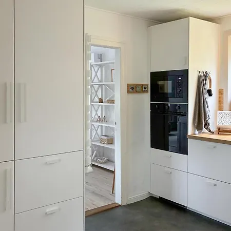 Holiday home Stunning In With Wifi Toftlund