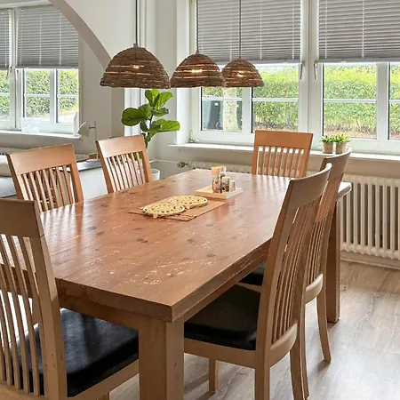 Holiday home Stunning In With Wifi